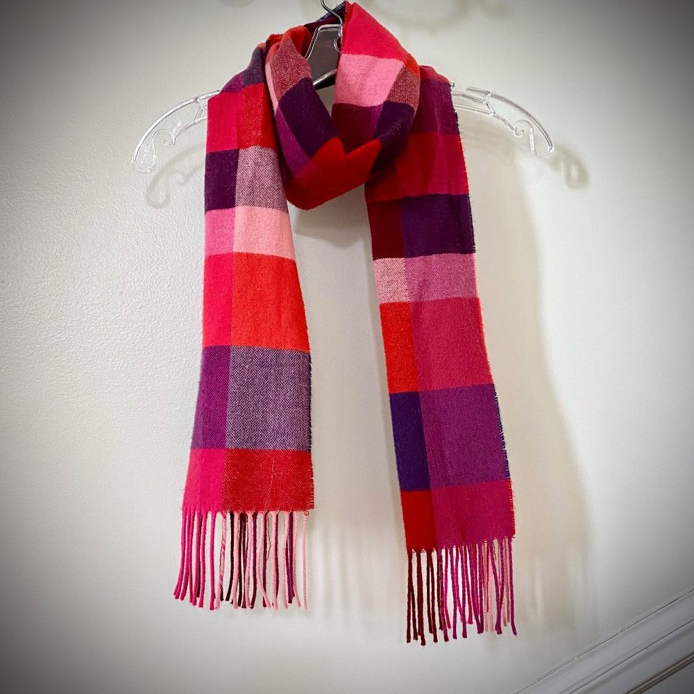 🛍2/$20🛍 Super Soft Acrylic Plaid Scarf
